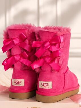 UGG Pink Fuchsia Bailey Bow Ugg Boots with Satin Bows Size 5 Women’s